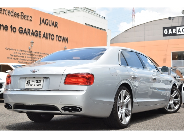 Bentley Bentley Flying Spur V8 Silver 2015′ CALQB