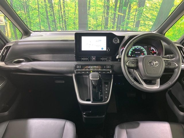 TOYOTA Noah S-Z Pearl White 2023′ CATK3