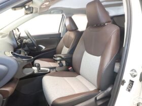 
									TOYOTA Yaris Cross Z Pearl White/Black 2021′ CCQTF full								
