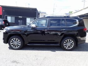 
									TOYOTA Land Cruiser Wagon ZX Black 2022′ CCQXJ full								