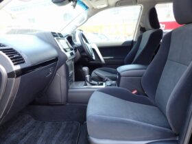 
									TOYOTA Land Cruiser Prado TX Sunroof 7 Seater Black 2020′ CCQXL full								