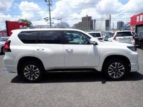
									TOYOTA Land Cruiser Prado TX L Package Sunroof 7 Seater Pearl White 2021′ CCQXV full								