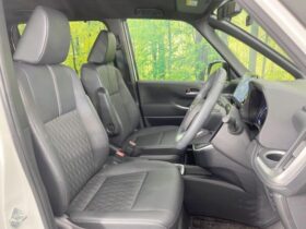 
									TOYOTA Noah S-Z Pearl White 2023′ CCZVI full								