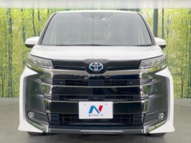 
									TOYOTA Noah S-Z Pearl White 2023′ CCZVI full								