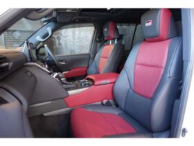 
									TOYOTA Land Cruiser Wagon GR Sport Pearl White 2023′ CD0BG full								