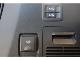 
									TOYOTA Land Cruiser Wagon GR Sport Pearl White 2023′ CD0BG full								