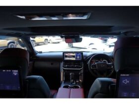 
									TOYOTA Land Cruiser Wagon GR Sport Pearl White 2023′ CD0BG full								
