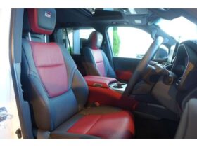 
									TOYOTA Land Cruiser Wagon GR Sport Pearl White 2023′ CD0BG full								