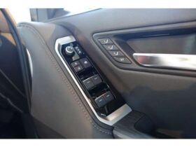 
									TOYOTA Land Cruiser Wagon GR Sport Pearl White 2023′ CD0BG full								