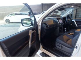 
									TOYOTA Land Cruiser Prado TX L Package Pearl White 2023′ CD0BH full								