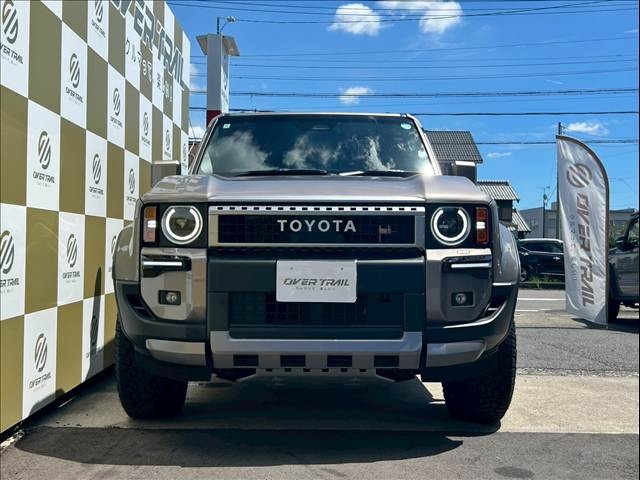 TOYOTA Land Cruiser Wagon VX 7-seater Brown 2024′ CD2E2