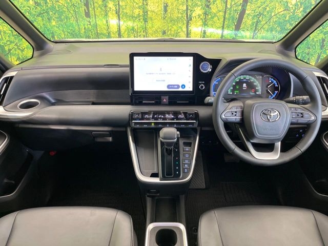 TOYOTA Noah S-Z Pearl White 2023′ CD3BI