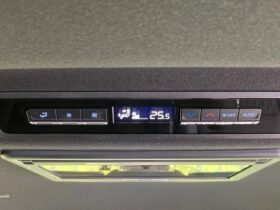 
									TOYOTA Noah S-Z Pearl White 2023′ CD3BI full								
