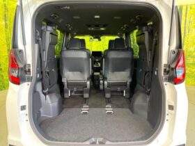 
									TOYOTA Noah S-Z Pearl White 2023′ CD3BI full								