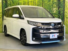 
									TOYOTA Noah S-Z Pearl White 2023′ CD3BI full								