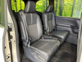 
									TOYOTA Noah S-Z Pearl White 2023′ CF3RC full								