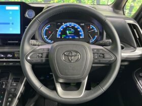 
									TOYOTA Noah S-Z Pearl White 2023′ CF3RC full								