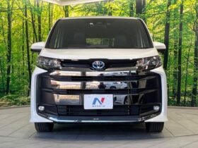 
									TOYOTA Noah S-Z Pearl White 2023′ CF3RC full								