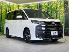 
									TOYOTA Noah S-Z Pearl White 2023′ CF3RC full								