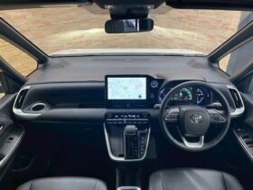 
									TOYOTA Noah S-Z Pearl White 2023′ CF44S full								