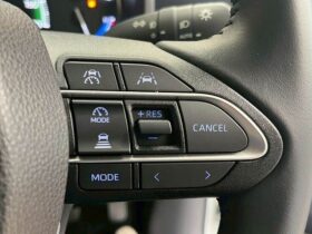 
									TOYOTA Noah S-Z Pearl White 2023′ CF44S full								