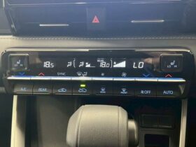 
									TOYOTA Noah S-Z Pearl White 2023′ CF44S full								