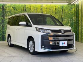 
									TOYOTA Noah S-G Pearl White 2023′ CF45X full								