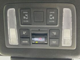 
									TOYOTA Noah S-Z Pearl White 2023′ CF493 full								