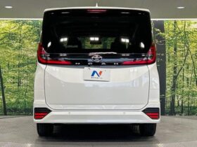 
									TOYOTA Noah S-Z Pearl White 2023′ CF493 full								