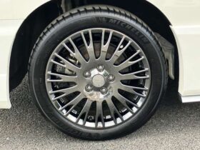 
									NISSAN Serena Autech Sport Specs Pearl White 2018′ CF85S full								