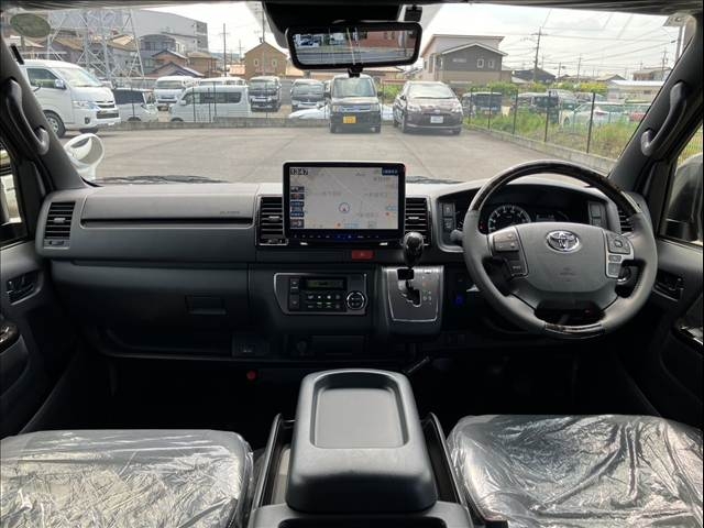 TOYOTA Hiace Van Super GL Dark Prime 2 Pearl White 2025′ CHDST