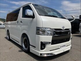 
									TOYOTA Hiace Van Super GL Dark Prime 2 Pearl White 2025′ CHDST full								