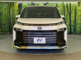 
									TOYOTA Voxy S-Z Pearl White 2024′ CJE01 full								