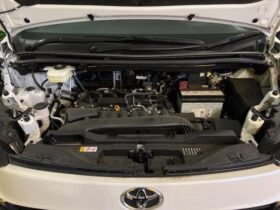 
									TOYOTA Voxy S-Z Pearl White 2024′ CJE01 full								
