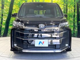 
									TOYOTA Noah S-Z Black 2025′ CJEJ8 full								
