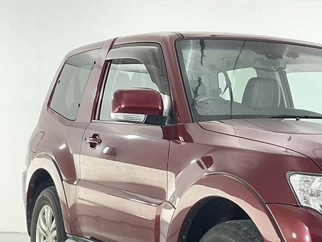MITSUBISHI Pajero VR-2 Red 2015′ CJFRW
