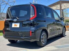 
									TOYOTA Sienta Hybrid Z  Late  10.5 Inch Full Seg Black 2025′ CJIV8 full								