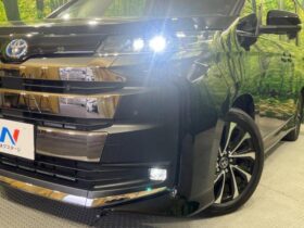 
									TOYOTA Noah S-Z Black 2023′ CLJV9 full								