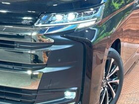 
									TOYOTA Noah S-Z Black 2023′ CLJX2 full								
