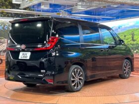 
									TOYOTA Noah S-Z Black 2023′ CLJX2 full								