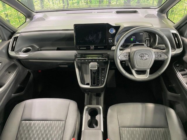 TOYOTA Noah S-Z Black 2023′ CLKFC