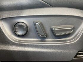 
									TOYOTA Corolla Cross Z Pearl White 2024′ CNOHR full								