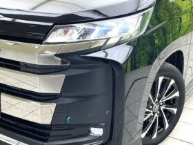 
									TOYOTA Noah S-Z Black 2023′ CNOYQ full								