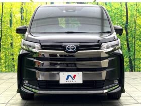
									TOYOTA Noah S-Z Black 2023′ CNOYQ full								