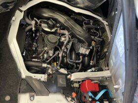 
									TOYOTA Hiace Van Super GL Dark Prime 2 Long Pearl White 2025′ CNPKS full								
