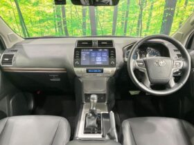 
									TOYOTA Land Cruiser Prado TX L Packet Matte Black Ed Pearl White 2023′ CNU0W full								