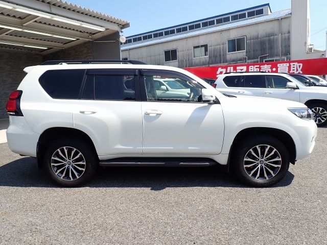 TOYOTA Land Cruiser Prado TX L Package Sunroof Pearl White 2021′ CPLRO
