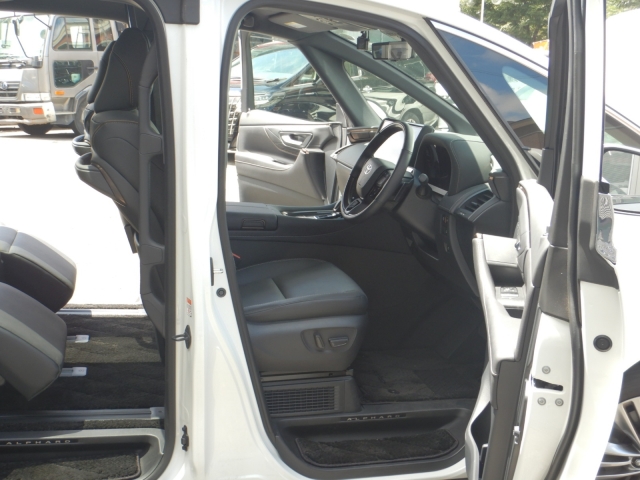 TOYOTA Alphard Z Pearl White 2023′ CPLWV