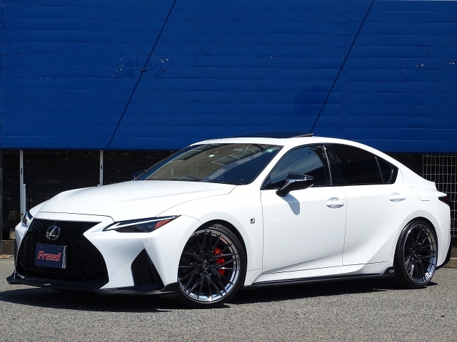 Lexus IS F Sport Mode Black 3 Pearl White 2023′ CPLXG