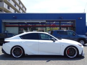 
									Lexus IS F Sport Mode Black 3 Pearl White 2023′ CPLXG full								